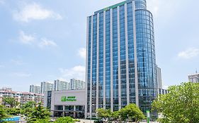 Holiday Inn Qingdao City Center By Ihg - May 4Th Square