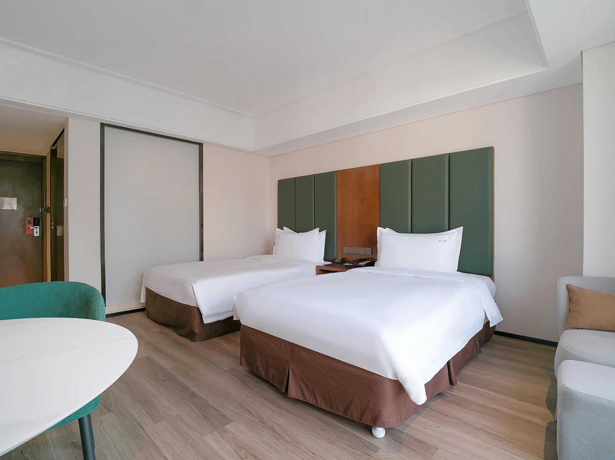 Holiday Inn Qingdao City Center By Ihg - May 4Th Square Esterno foto