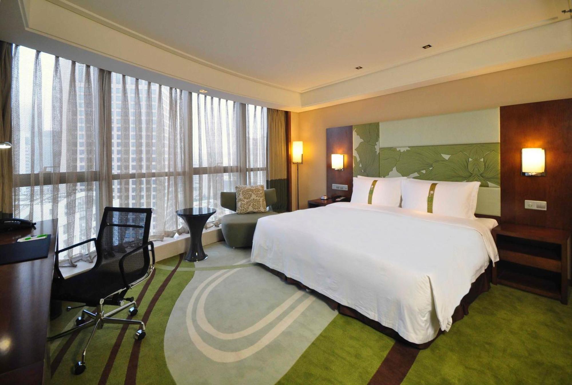 Holiday Inn Qingdao City Center By Ihg - May 4Th Square Esterno foto