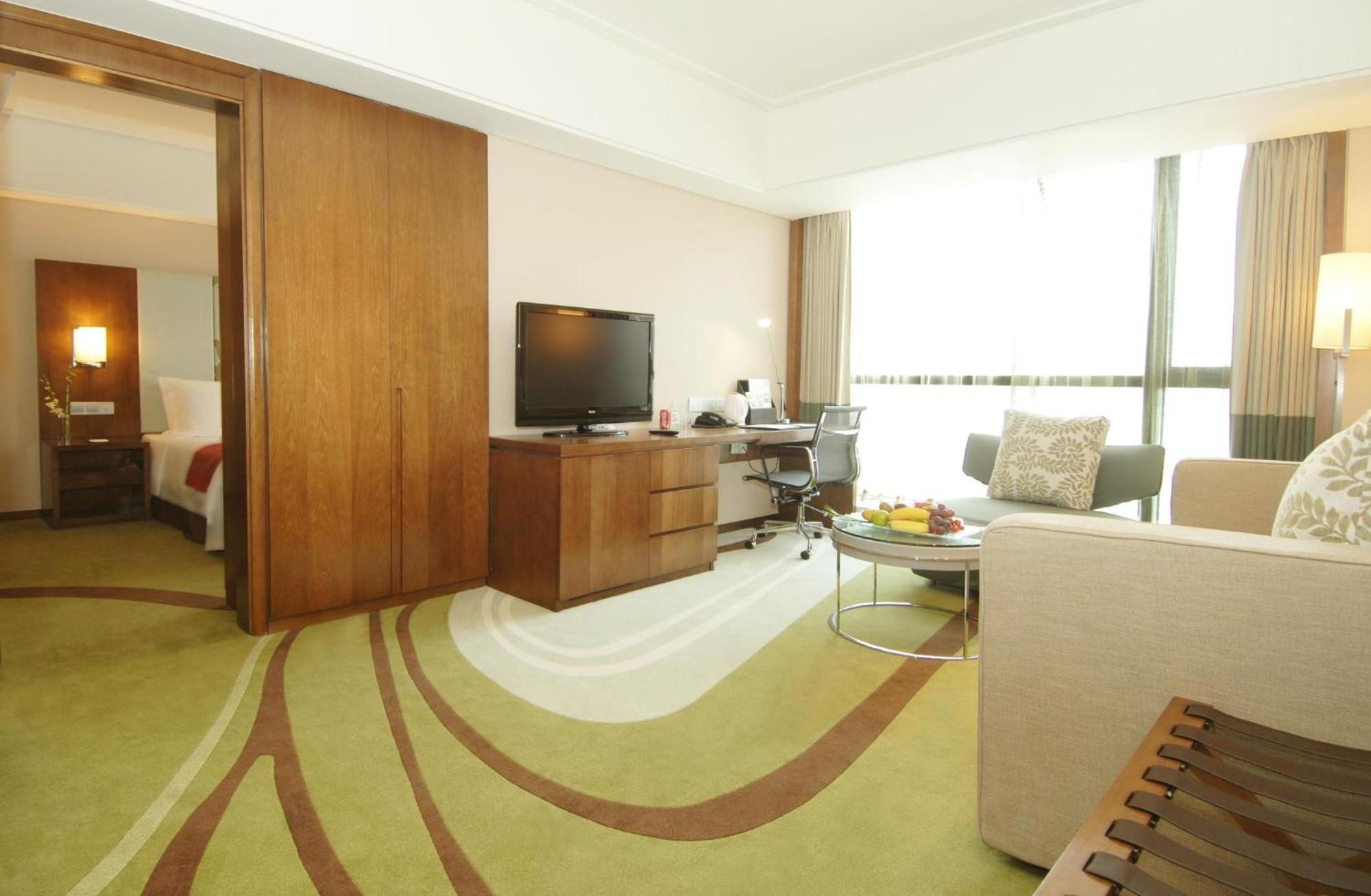 Holiday Inn Qingdao City Center By Ihg - May 4Th Square Esterno foto
