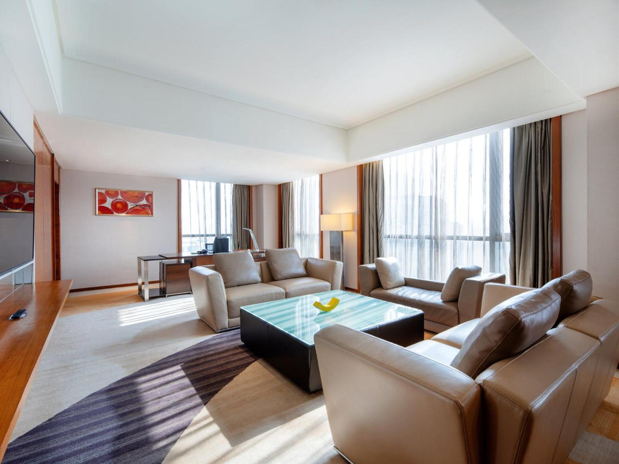 Holiday Inn Qingdao City Center By Ihg - May 4Th Square Esterno foto